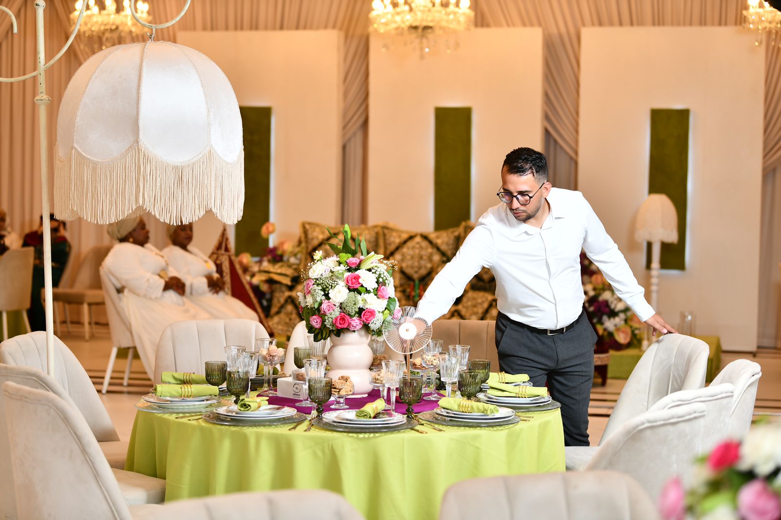 Chef préparant un plat